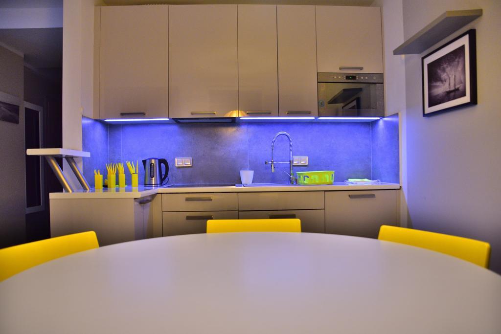 Bajkowa Plaza - Amber Apartment กดัญสก์ ภายนอก รูปภาพ